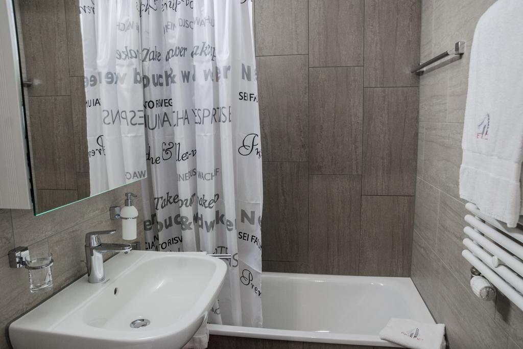 Reloc Serviced Apartments Zurich-Oerlikon Room photo
